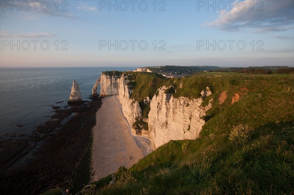 France, region Haute Normandie, Seine Maritime, pays des hautes falaises, Etretat, falaise d'aval,