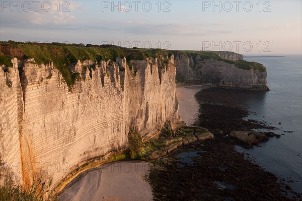 France, region Haute Normandie, Seine Maritime, pays des hautes falaises, Etretat, falaise d'aval,