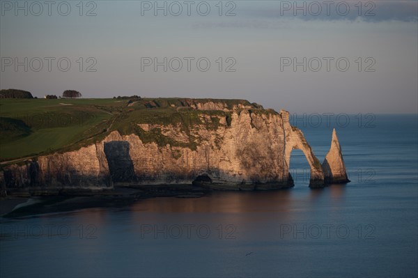 France, region Haute Normandie, Seine Maritime, pays des hautes falaises, Etretat, falaise d'aval,