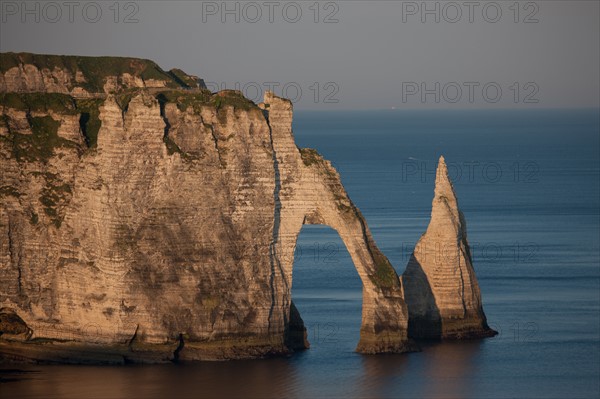 France, region Haute Normandie, Seine Maritime, pays des hautes falaises, Etretat, falaise d'aval,
