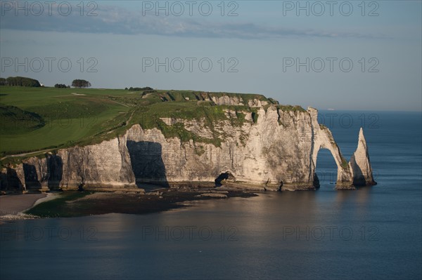 France, region Haute Normandie, Seine Maritime, pays des hautes falaises, Etretat, falaise d'aval,