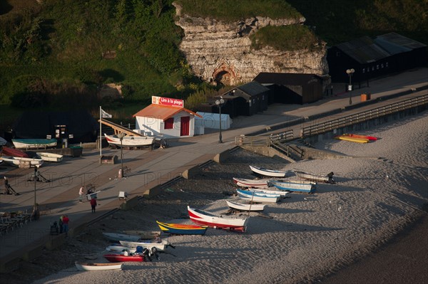 France, region Haute Normandie, Seine Maritime, pays des hautes falaises, Etretat, falaise d'aval,