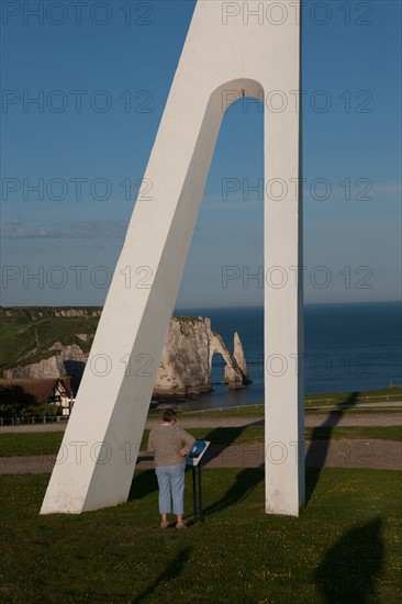 France, region Haute Normandie, Seine Maritime, pays des hautes falaises, Etretat, falaise d'amont, musee Nungesser et Coli, fleche,