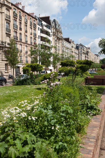 France, Ile de France, Hauts-de-Seine, ville de Clichy-la-Garenne, allee Leon Gambetta, terre plein central
Mention obligatoire : CRT PIdF