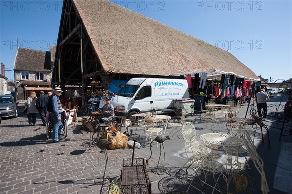 France, Ile de France, Essonne, Milly-la-Foret, halles du marche,
Mention obligatoire : CRT PIdF