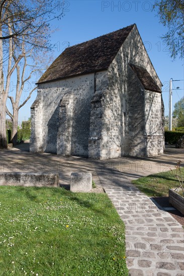 France, Ile de France, Essonne, Milly-la-Foret, chapelle peinte par Jean Cocteau, tombeau, jardin botanique, jardin des simples
Mention obligatoire : CRT PIdF