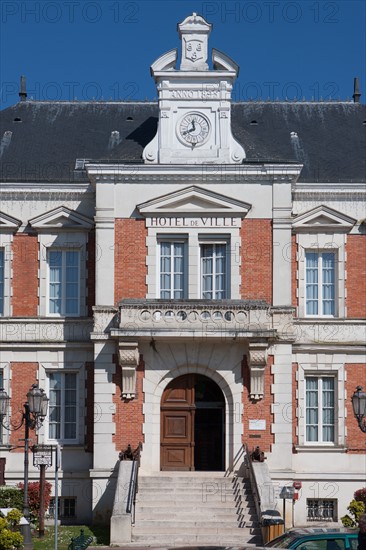 France, Ile de France, Essonne, Milly-la-Foret, Hotel de Ville,
Mention obligatoire : CRT PIdF