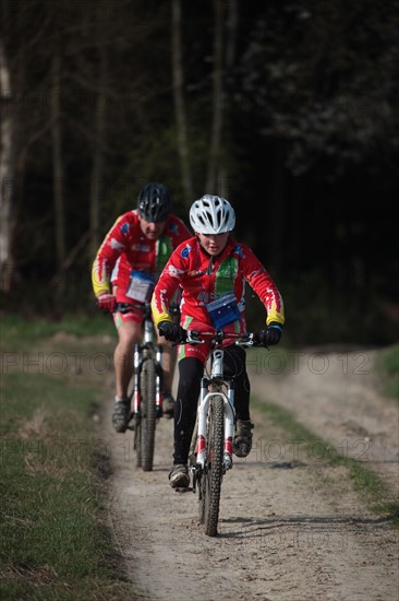 France, Haute Normandie, Seine Maritime, Abbaye du Valasse, journee des sports, randonnee, equitation, attelage et vtt, 30 mars 2014,