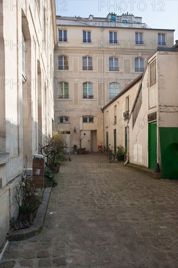 France, Ile de France, Paris 11e arrondissement, 101 rue de Charonne, ancien couvent des Benedictines du Bon-Secours, etablissements de filature Richard et Lenoir,