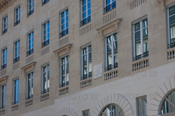 France, Ile de France, Paris 9e arrondissement, immeuble 2 rue de la Chaussee d'Antin, Immeuble Rossini, architecte Nicolas-Jacques-Antoine Vestier, immeuble de bureaux, facade, facadisme, renovation,