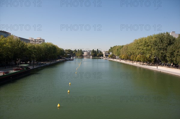 France, Ile de France, Paris, 19e arrondissement, bassin de la Villette, rotonde, architecte Claude-Nicolas Ledoux, pavillon d'octroi, ancienne barriere de Paris, metro Stalingrad, cinema mk2,