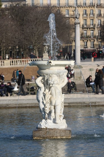 France, Ile de France, Paris 6e arrondissement, Jardin du Luxembourg, Palais du Senat, jardin, parc, bassin, fontaine,