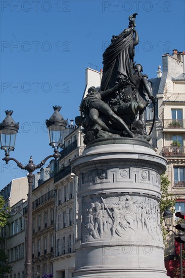 France, Ile de France, Paris 17e arrondissement, Place de Clichy, statue du marechal Moncey, sculpture, piedestal, relief representant la defense de Paris par Moncey a la barriere de Clichy, en 1814