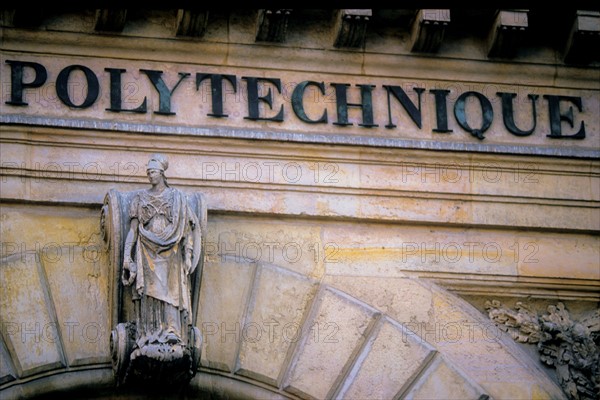 France, Ile de France, Paris 5e arrondissement, rue Descartes, rue de la Montagne Sainte-Genevieve, facade de l'ancienne Ecole Polytechnique,