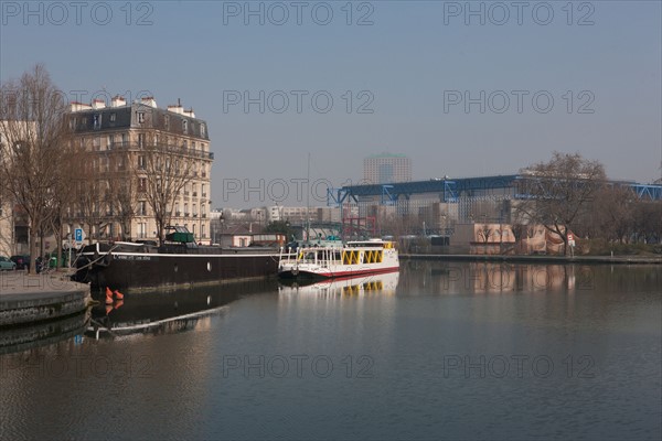 France, Ile de France, Paris 19e arrondissement, rond point des canaux, canal de l'Ourcq, La Villette,