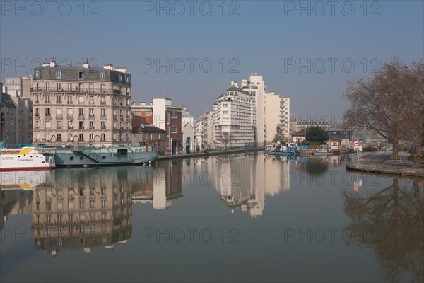 France, Ile de France, Paris 19e arrondissement, rond point des canaux, canal de l'Ourcq, La Villette,