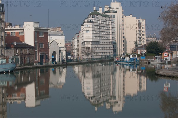 France, Ile de France, Paris 19e arrondissement, rond point des canaux, canal de l'Ourcq, La Villette,