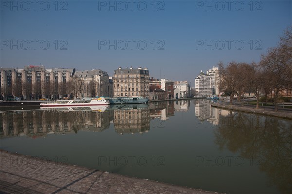 France, Ile de France, Paris 19e arrondissement, rond point des canaux, canal de l'Ourcq, La Villette,