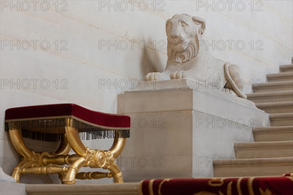 France, Ile de France, Paris 6e arrondissement, Palais du Luxembourg, Senat, grand escalier d'honneur, Napoleon 1er, lionnes et decors premier empire,