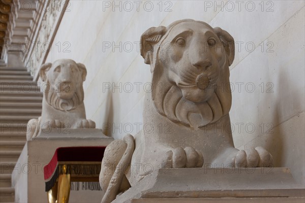 France, Ile de France, Paris 6e arrondissement, Palais du Luxembourg, Senat, grand escalier d'honneur, Napoleon 1er, lionnes et decors premier empire,