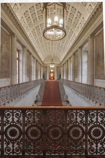 France, Ile de France, Paris 6e arrondissement, Palais du Luxembourg, Senat, grand escalier d'honneur, Napoleon 1er, lionnes et decors premier empire,