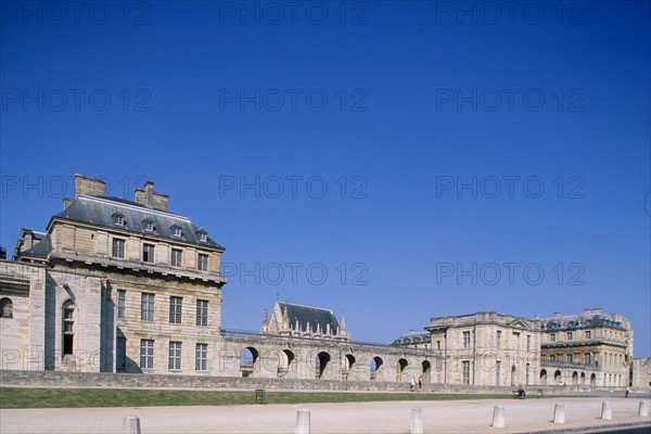 France, Ile de France, Val de Marne, Vincennes, chateau de Vincennes, monument historique, entree, galerie, place, entree, sainte chapelle, pavillons,