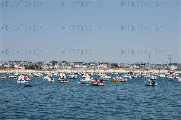 France, région Bretagne, Brittany, Finistère, Cap Sizun, Audierne-Esquibien, plage et club de plongée