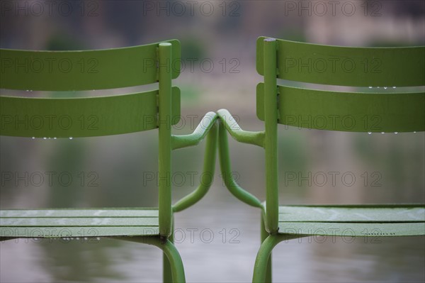 France, Région Ile de France, Paris 1er arrondissement, Jardin des Tuileries, chaises,