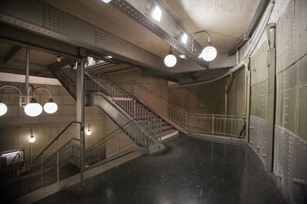 France, Région Ile de France, Paris 4e arrondissement, Station de métro Cité, escalier