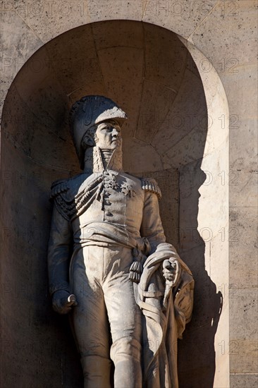 France, Région Ile de France, Paris 1er arrondissement, Rue de Rivoli, Musée du Louvre, façade Rivoli, statues des maréchaux d'Empire, statue du Général Antoine Drouot,