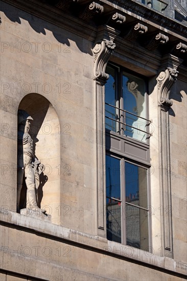 France, Région Ile de France, Paris 1er arrondissement, Rue de Rivoli, Musée du Louvre, façade Rivoli, statues des maréchaux d'Empire, statue du Général Antoine Drouot,