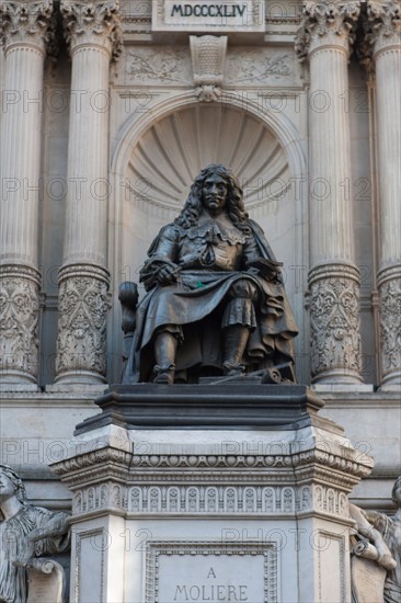 Statue de Molière, rue de Richelieu à Paris