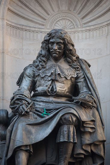 Statue de Molière, rue de Richelieu à Paris