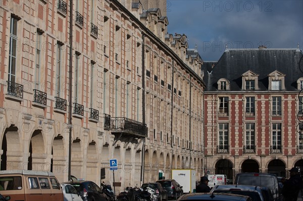 France, Région Ile de France, paris, 4e arrondissement, le Marais, Place des Vosges, façades, uniformité du bâti,