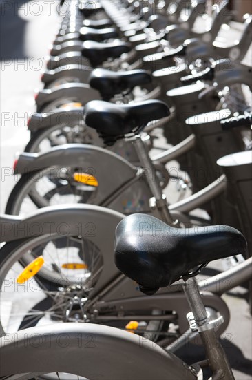 France, Région Ile de France, Paris 6e arrondissement, Rue Saint Sulpice, détail d'une station velib',