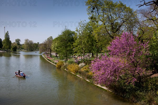 France, Région Ile de France, Paris 12e arrondissement, Bois de Vincennes, Lac Daumesnil, barques, canotage