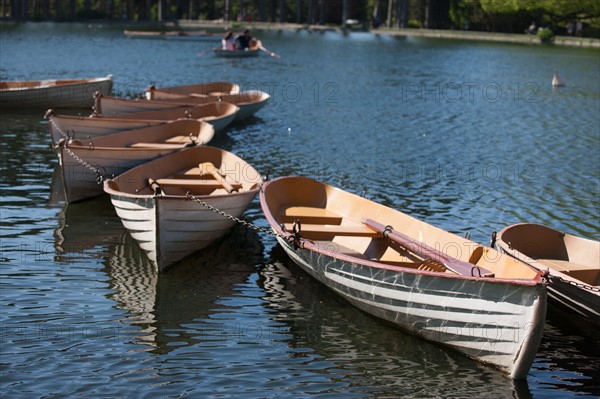 France, Région Ile de France, Paris 16e arrondissement, Bois de Boulogne, Lac Inférieur, barques,