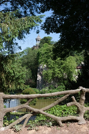 France, Région Ile de France, Paris 19e arrondissement, Parc des Buttes Chaumont, jardin, Ville de Paris, environnement, Second Empire, étang