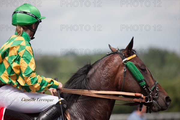 France, Région Ile de France, Val de Marne, hippodrome de Vincennes, Prix du Président de la République, Camille Levesque, trot monté,