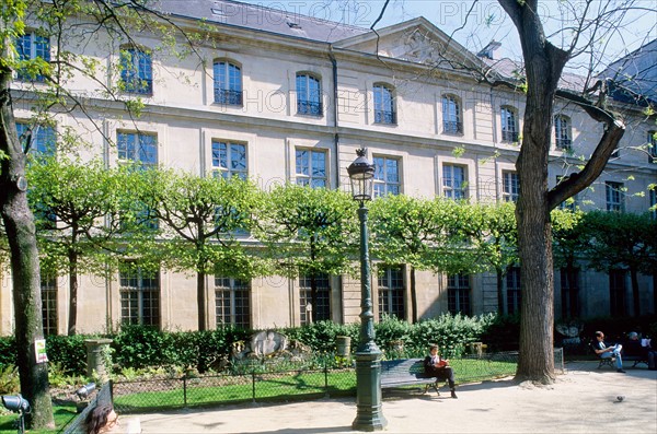 Square Georges Cain à Paris