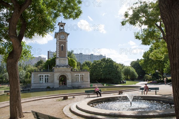 Parc Georges Brassens, belfry