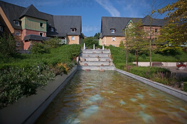 Saint Arnoult, Centre Bourg