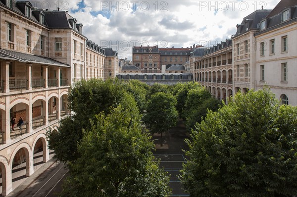 Lycée Louis Le Grand, Paris