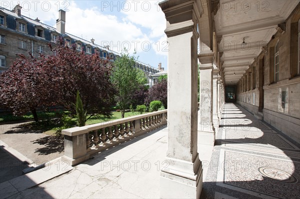 Lycée Jacques Decour, Paris