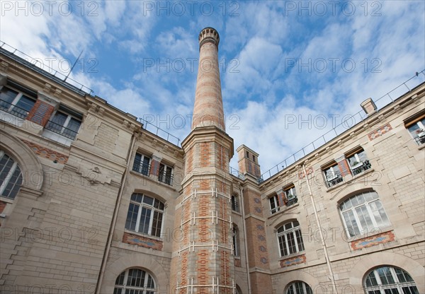 Lycée Voltaire, Paris