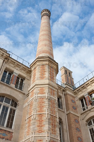 Lycée Voltaire, Paris