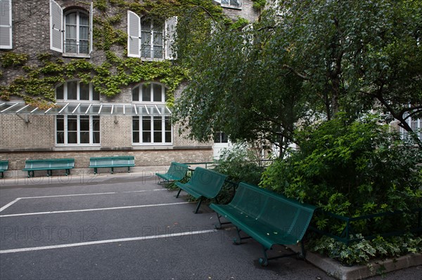 Lycée Victor Hugo, Paris