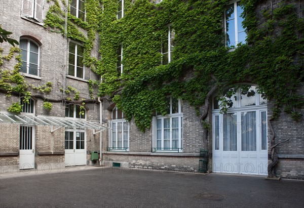 Lycée Victor Hugo, Paris