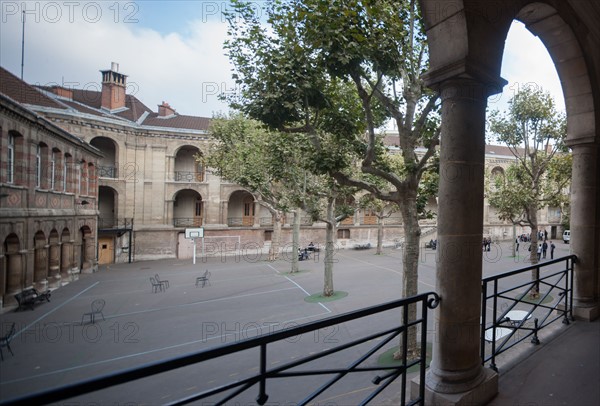 Lycée Arago, Paris