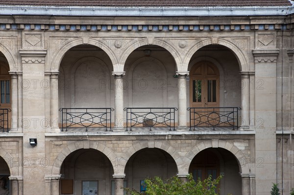 Lycée Arago, Paris